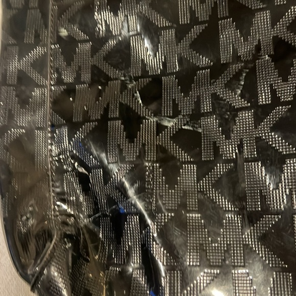 Michael Kors, black pocketbook beige straps - Picture 6 of 7